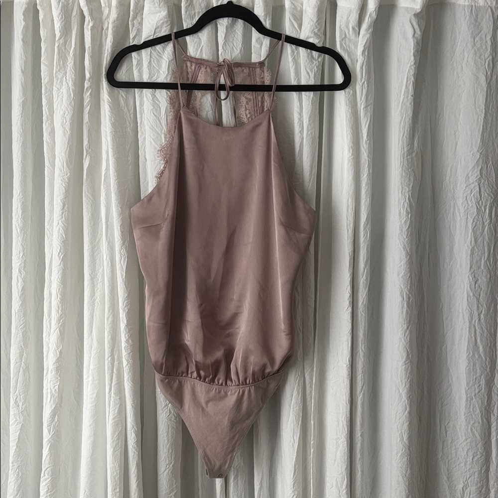 Abercrombie & Finch Chic Lace-Trimmed Bodysuit